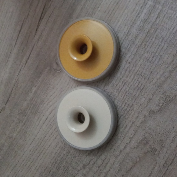 Vintage Tupperware Vinegar / Oil Cruets - Picture 2 of 2